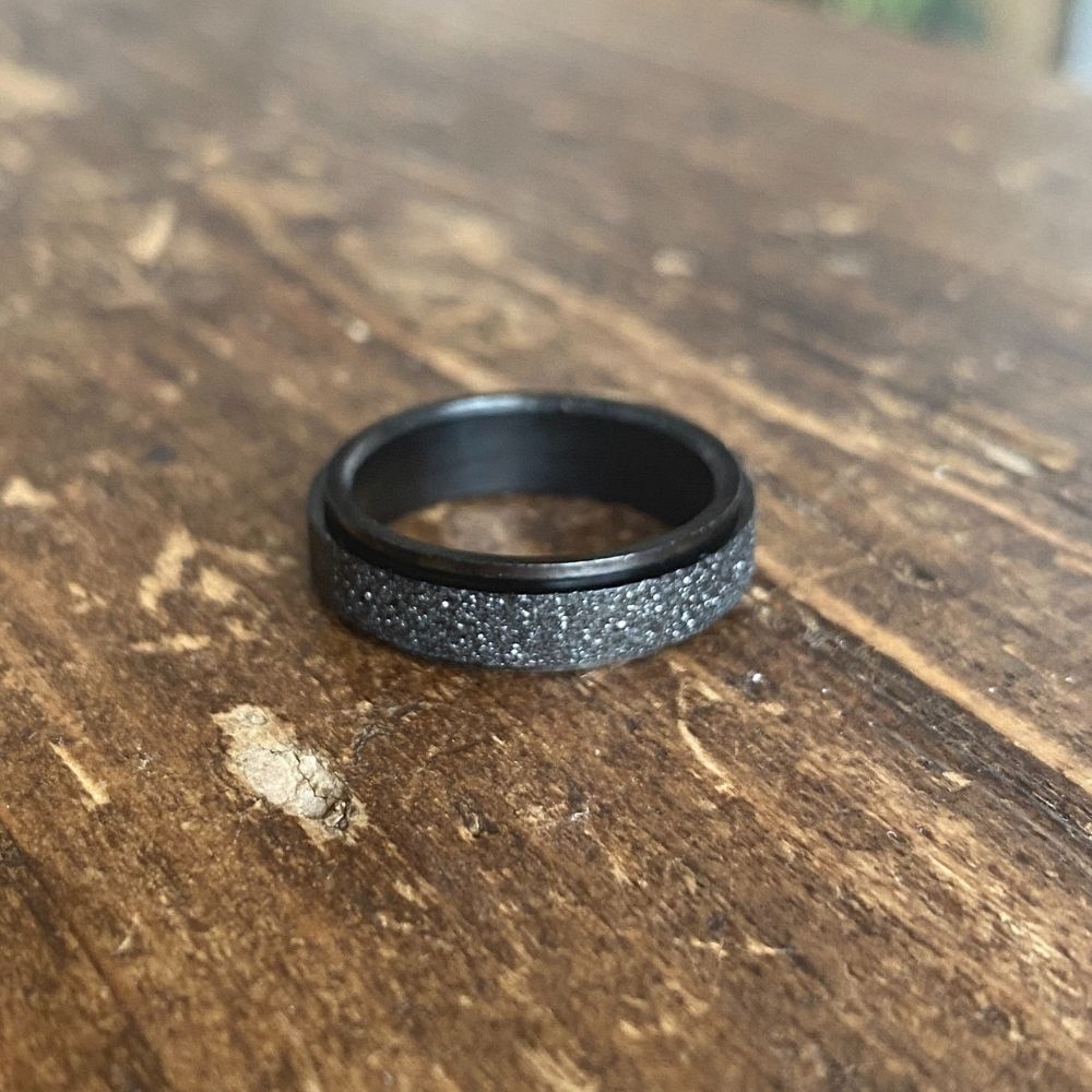 Frosted Anxiety Spinner Ring Spinner Ring Soul Inspired Black L ½ 